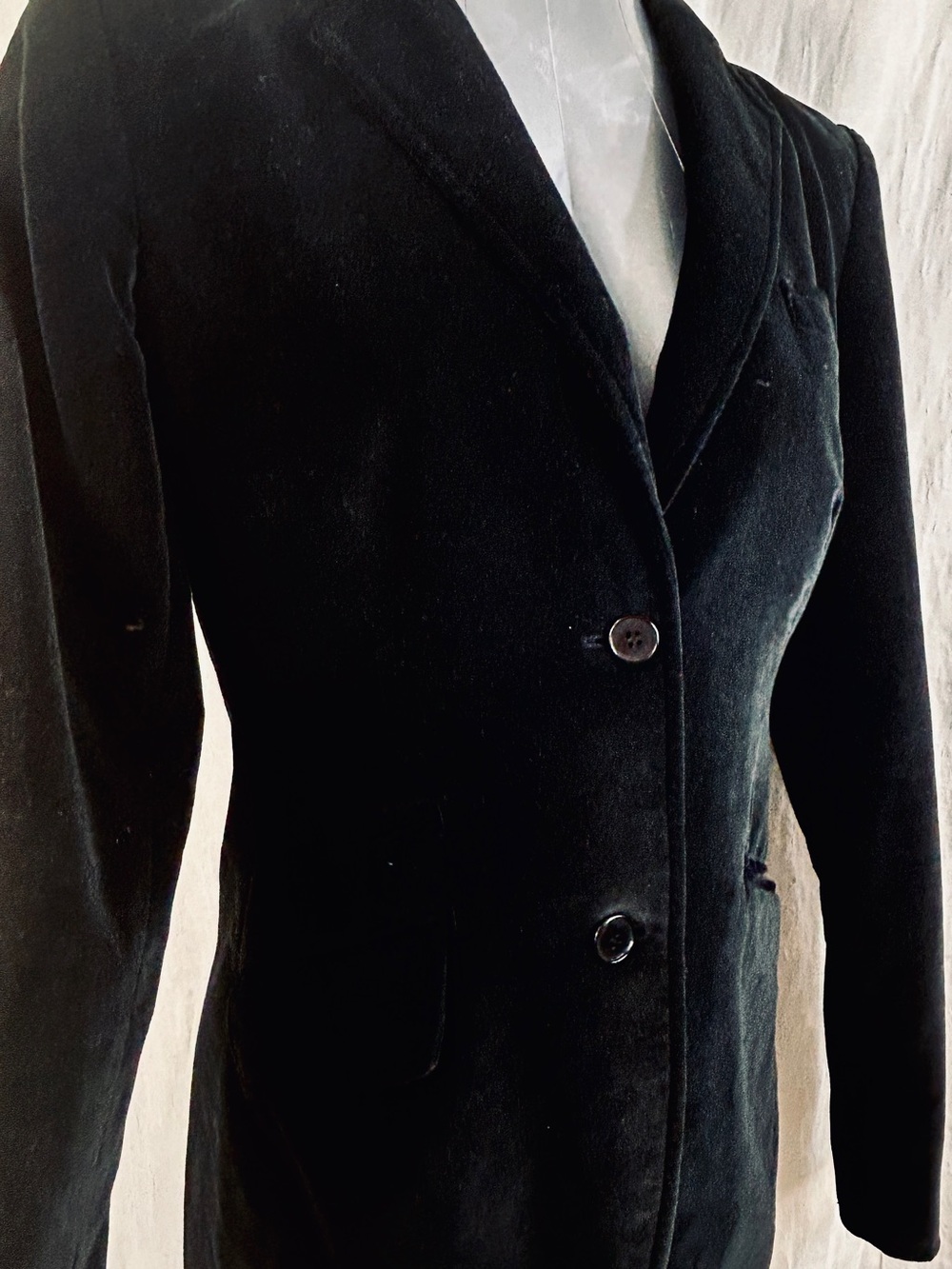 Kenneth Cole Black Velvet Tailored Blazer